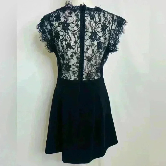 BCBGeneration Black Lace Insert Skater Dress size 6 - Picture 5 of 11